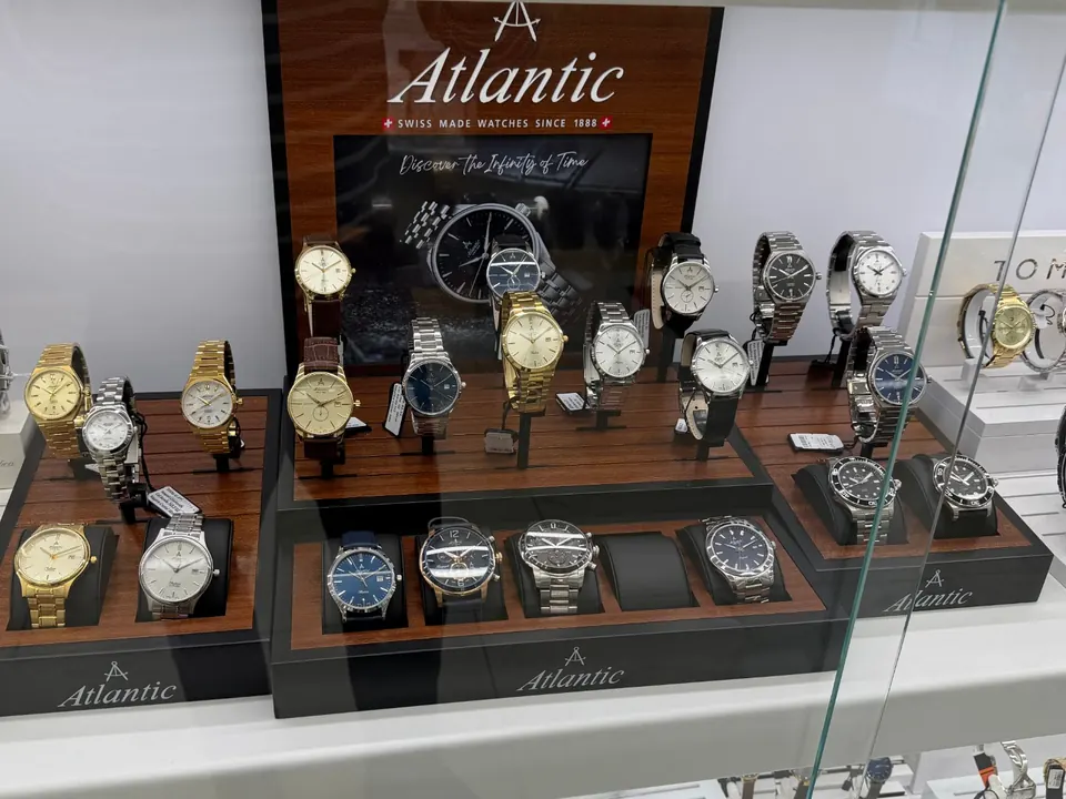 Ekspozycja zegarków Atlantic w salonie Admart